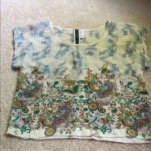 Floral and filigree pattern semi sheer crop blouse